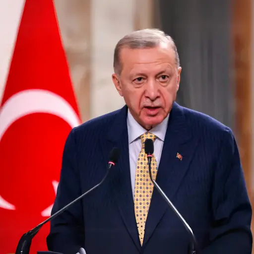 Erdogan Warns YPG Fighters: Lay Down Arms or Face Defeat in Syria